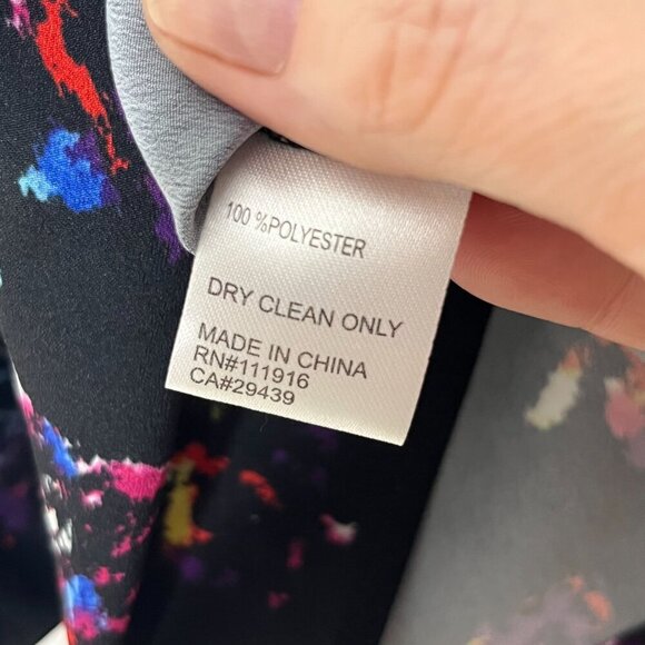 Yumi Kim Lizzie Button Up Front Floral Blouse Size XS NWT - Picture 8 of 11